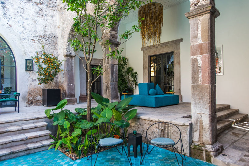 Luxury Home Accessories Boutique: A Curated Guide to Choosing Pieces with Meaning